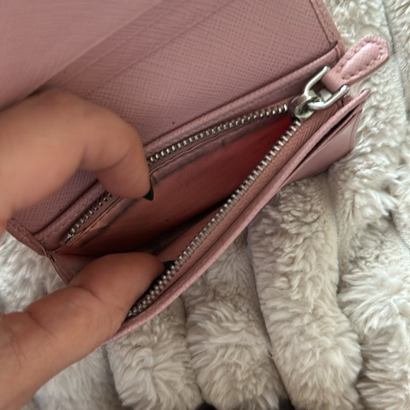 Small Saffiano Wallet in Alabaster - gently used :) - Picture 7 of 7